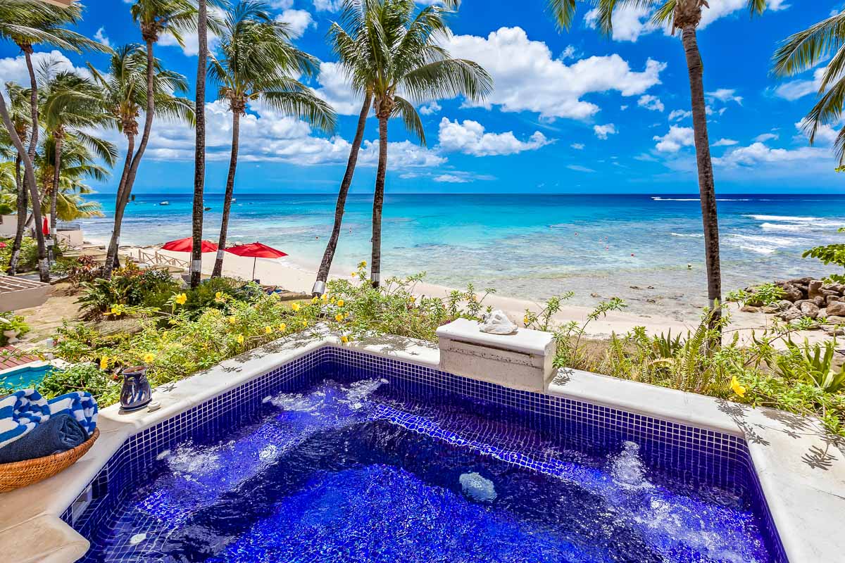 slaapkamer met uitzicht, Barbados vakantie, barbados, luxe appartement barbados,st. james, 2 of 4 personen