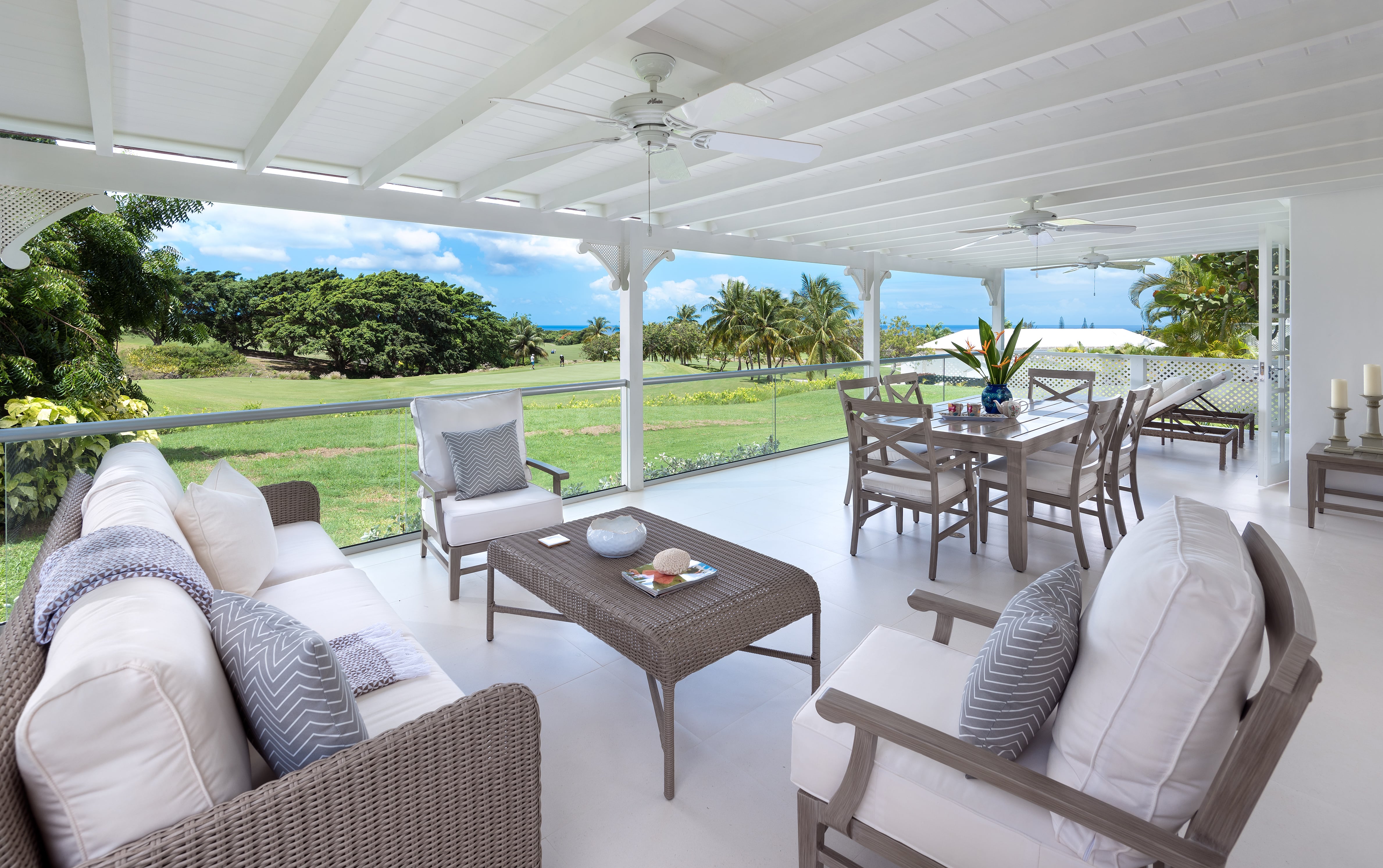 terras, balkon, Luxe vakantiehuis bij een golfbaan,royal westmoreland, Barbados, voor 6 personen, luxe golfvilla 