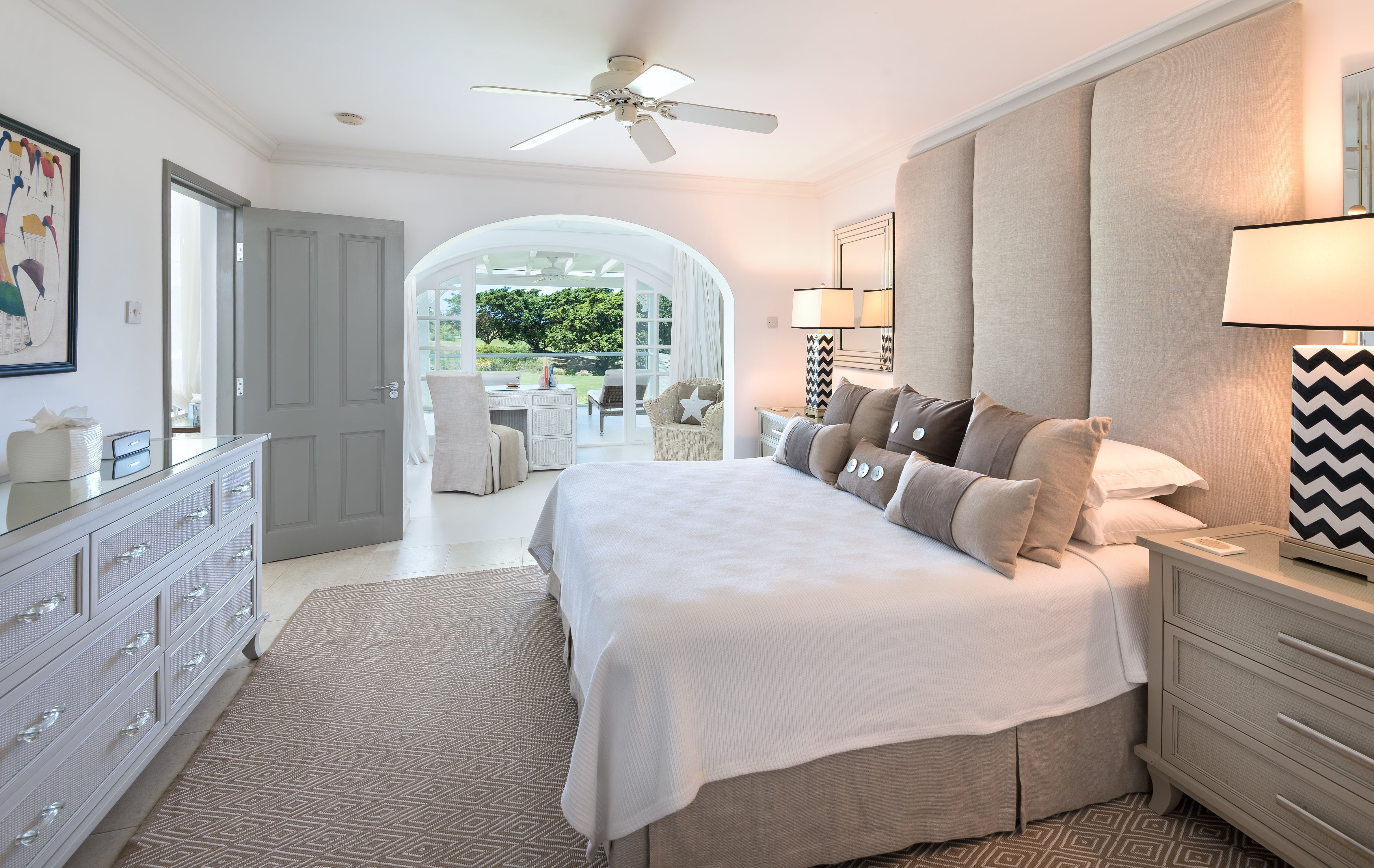 slaapkamer,luxe vakantie barbados, golf villa barbados, terras,6 personen, golf vakantiehuis, Saint James Barbados