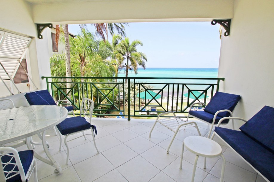 Ruime balkon, villa appartement, 4 personen, Barbados, strand, christ church