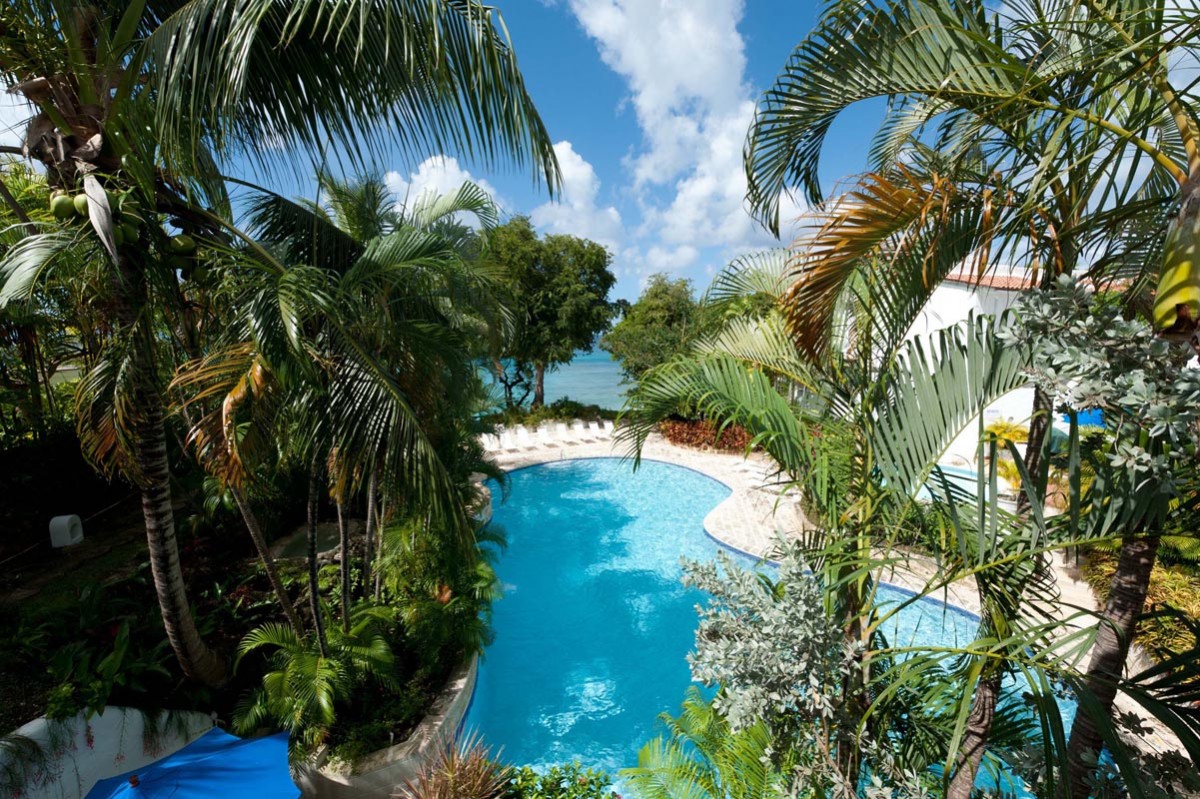 Uitzicht op het zwembad en strand, 6 personen, Barbados, reosrt, vakantiehuis 